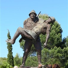 Gallipoli statue of Turkish soldier carrying wounded Allied officer