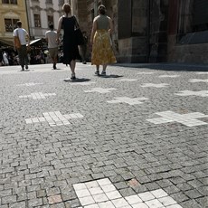 27 Crosses, Prague
