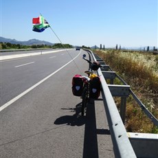 Between Ayvalik and Bergama - flat road but windy