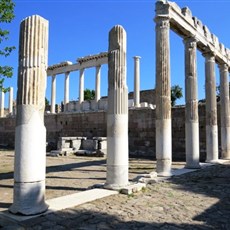 Pergamum's Trajan temple