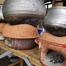 Lomé - clay stoves