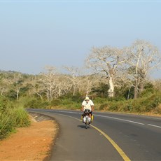 Barra do Dande to petrol station