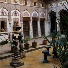 Fatehpur haveli