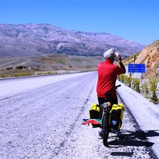 Between Doğanşehir and Gölbaşi