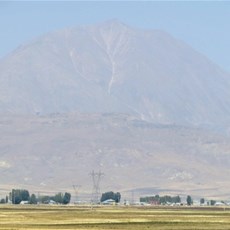 Between Ağri and Eleşkirt