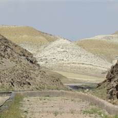 Between Eleşkirt and Horasan
