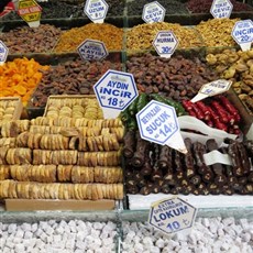 Istanbul - near bazaars 