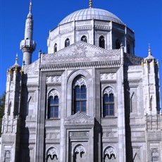 Pertevniyal Valide Sultan Mosque