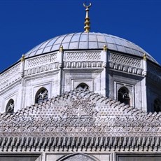 Pertevniyal Valide Sultan Mosque