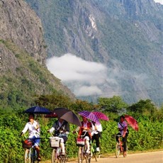 Between Vang Vieng and Kasi