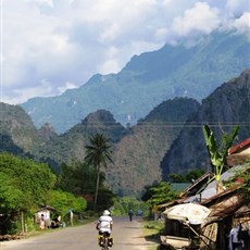 Between Vang Vieng and Kasi