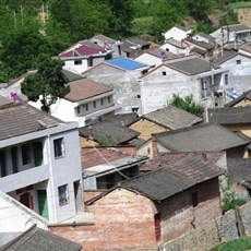 Between Lanzhou and Chengdu