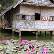 Between Muang La and Muang Khua