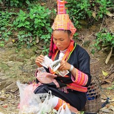 Between Muang La and Muang Khua