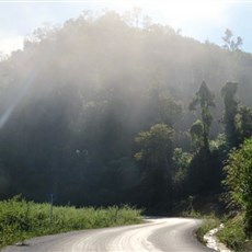 Between Muang Mai and Panghok border