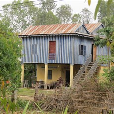 Between Svay Rieng and Neak Leuong