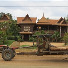 Between Skun and Kampong Thom