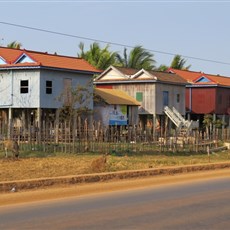 Between Kampong Thom and Kampong Kdei