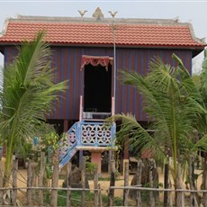 Between Kampong Thom and Kampong Kdei